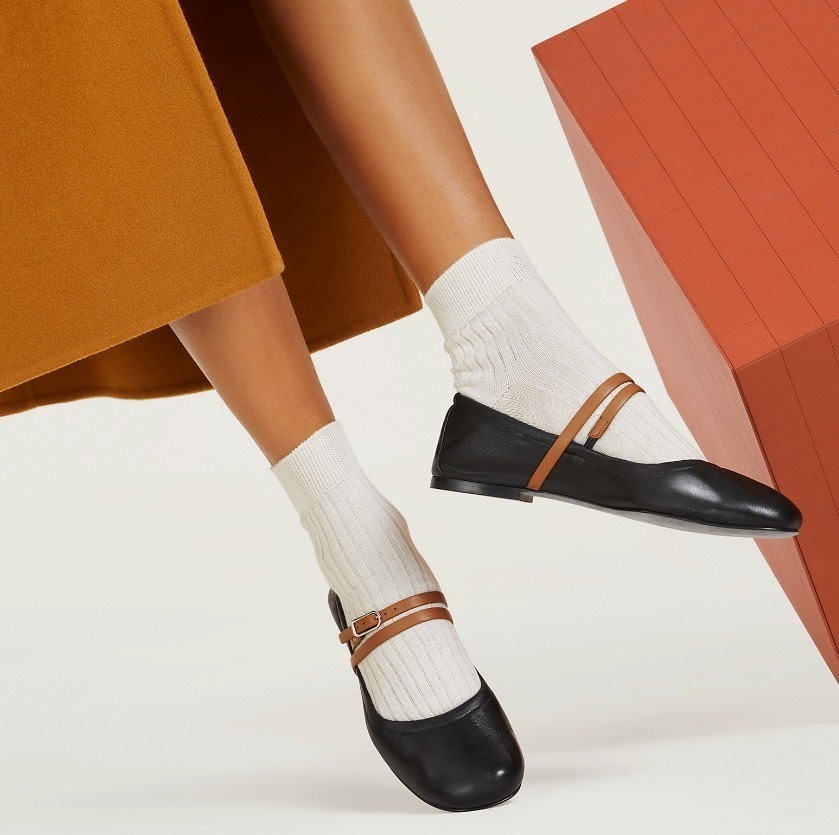 ストラップが可愛い♡【HERMES】 バレエシューズ《Jolly》