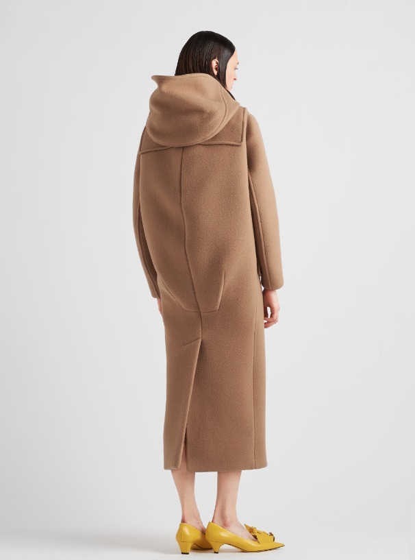 《送料無料》 PRADA Long velour duffle coat
