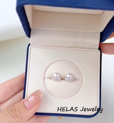 AUS発【HELAS Jewelry】パールとダイアモンドのスタッドピアス