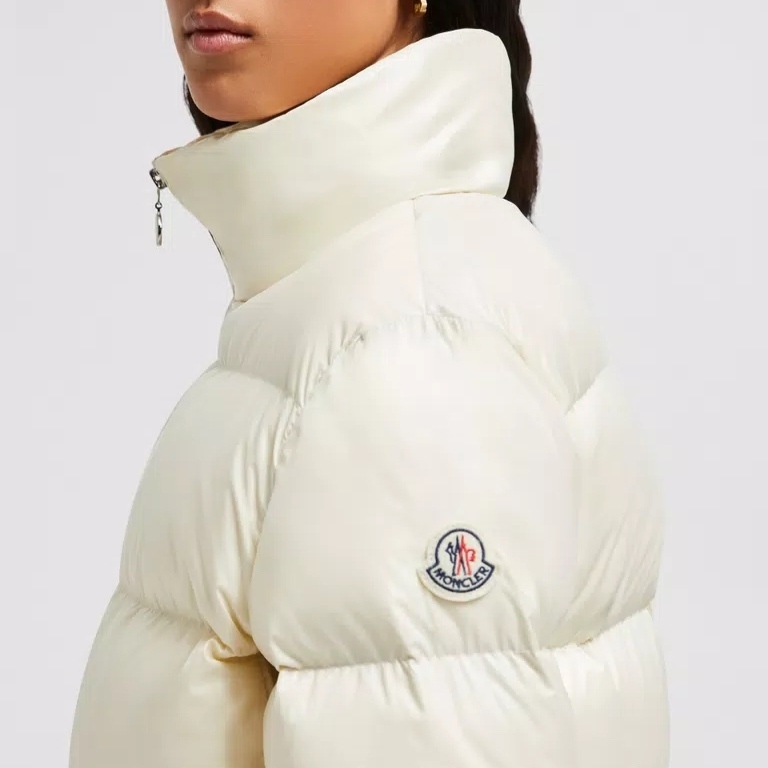 【MONCLER】\"ABBADIA\"光沢ナイロンショートダウンジャケット/4色