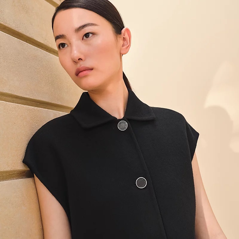 【ハイセンス☆】HERMES ロングリバーシブルベスト お洒落の幅が広がる♪】HERMES ベルト付きロングベスト (HERMES