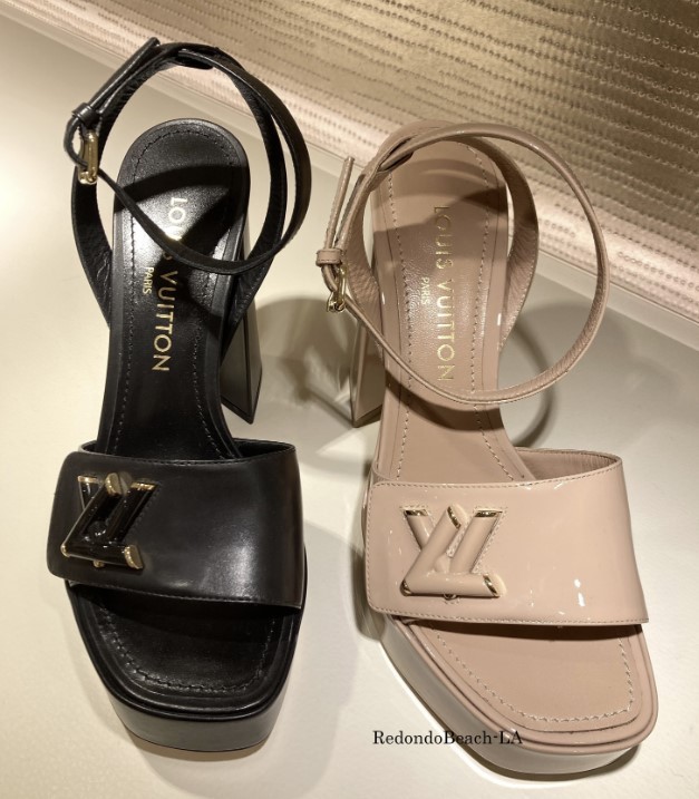 【ドレスアップ時に最適】LOUISVUITTON★Shake Platformサンダル ドレスアップ時に最適】LOUISVUITTON☆Shake Platformサンダル