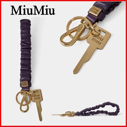 【関税込み】 ☆MiuMiu☆ レザー キーホルダー キーリング
