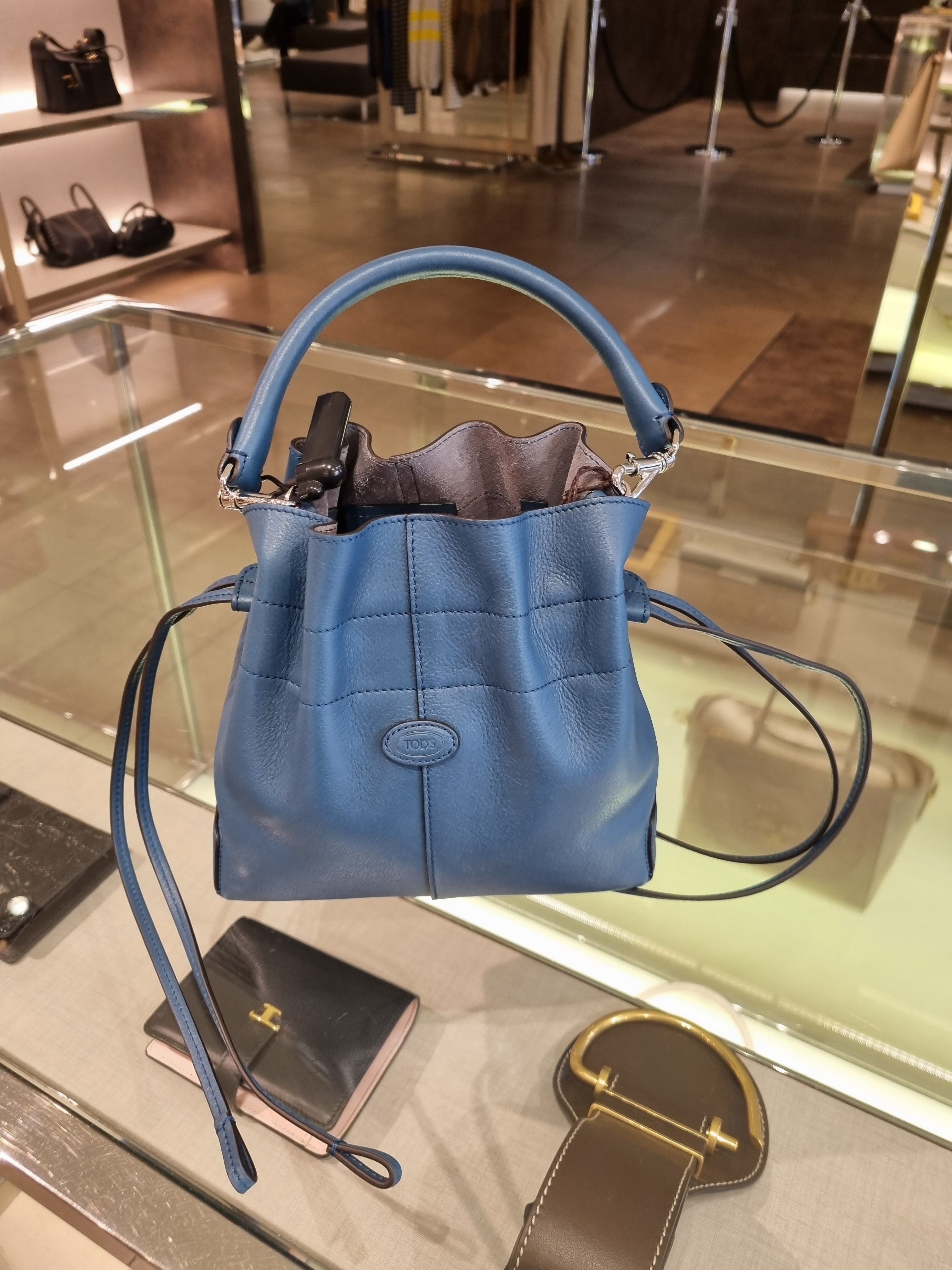 1点限り♪奇跡セール価格☆【TOD'S】Di Bag Bucket Bag 送料込み
