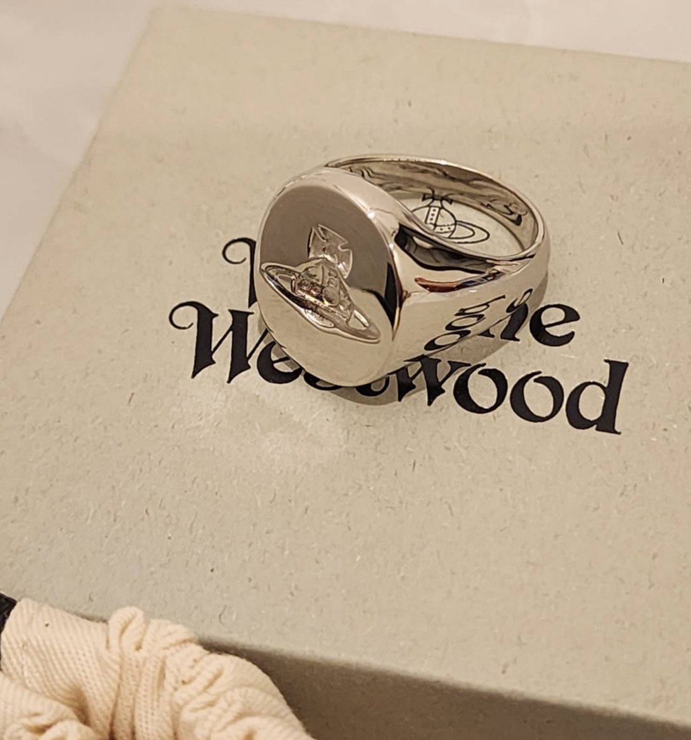 【大人気】 Vivienne Westwood ヴィヴィアン シールリング