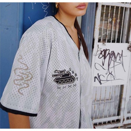 【GRIMEY】 Lucky Dragon ベースボール Tシャツ ユニセックス【GRIMEY】 Lucky Dragon ベースボール Tシャツ