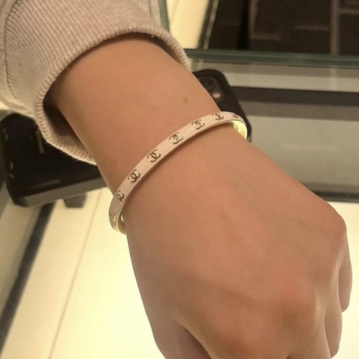 CHANEL シャネル ブレスレット・バングル - ゴールド 【古着】