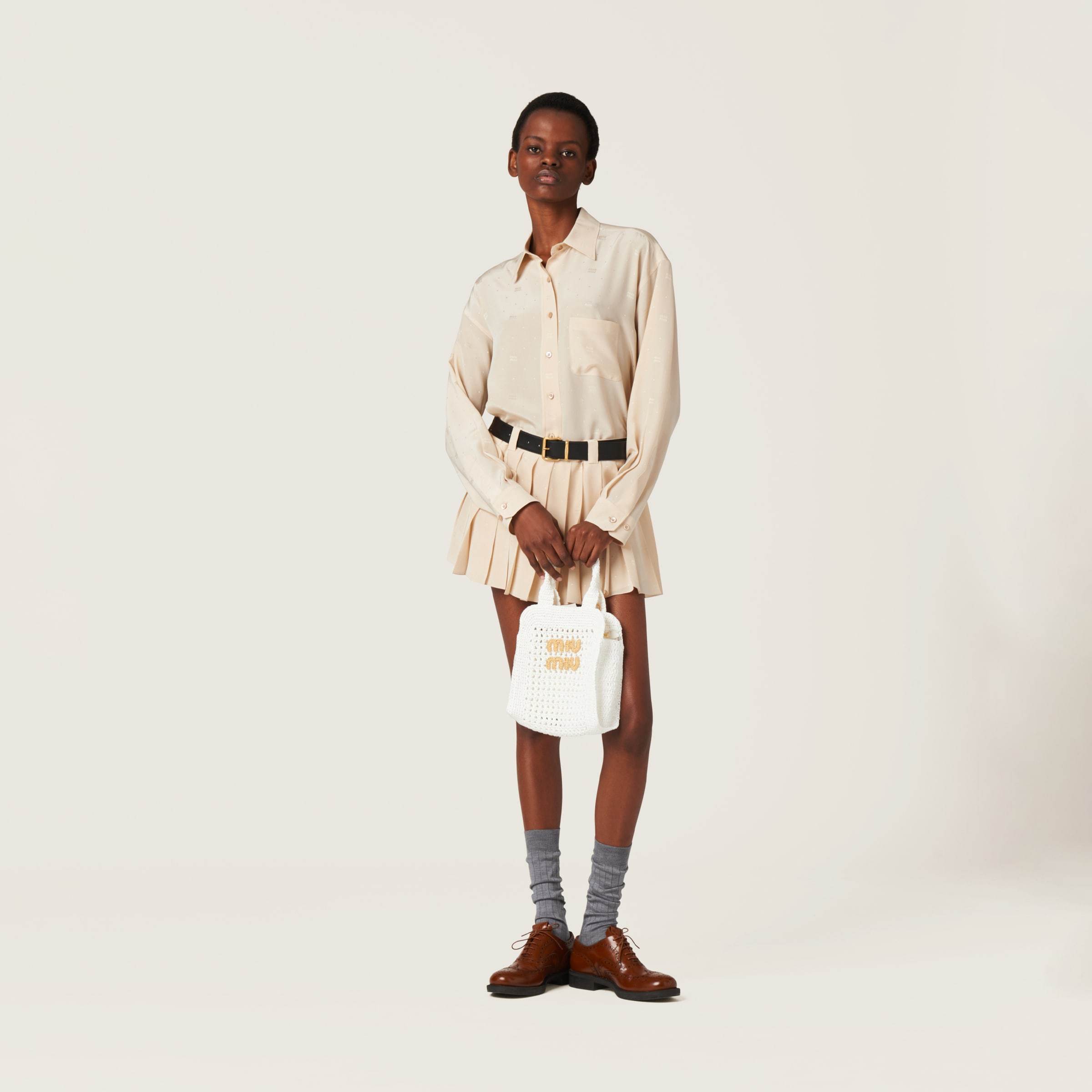 《送料無料》 MIU MIU Raffia-effect crochet fabric tote bag