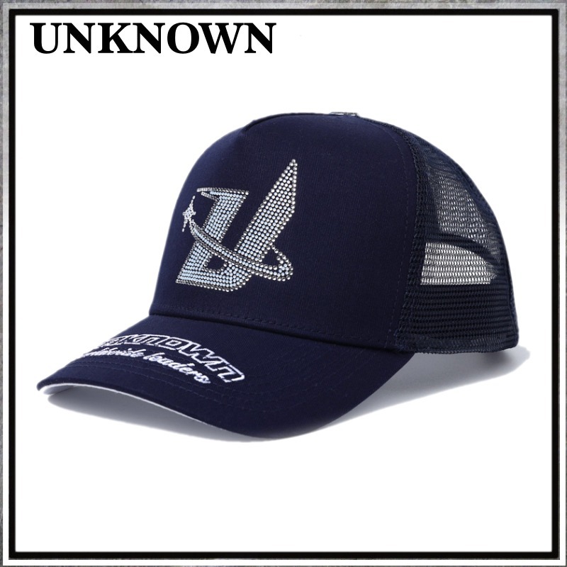 【すぐ届く】UNKNOWN ラインストーン フォームキャップ