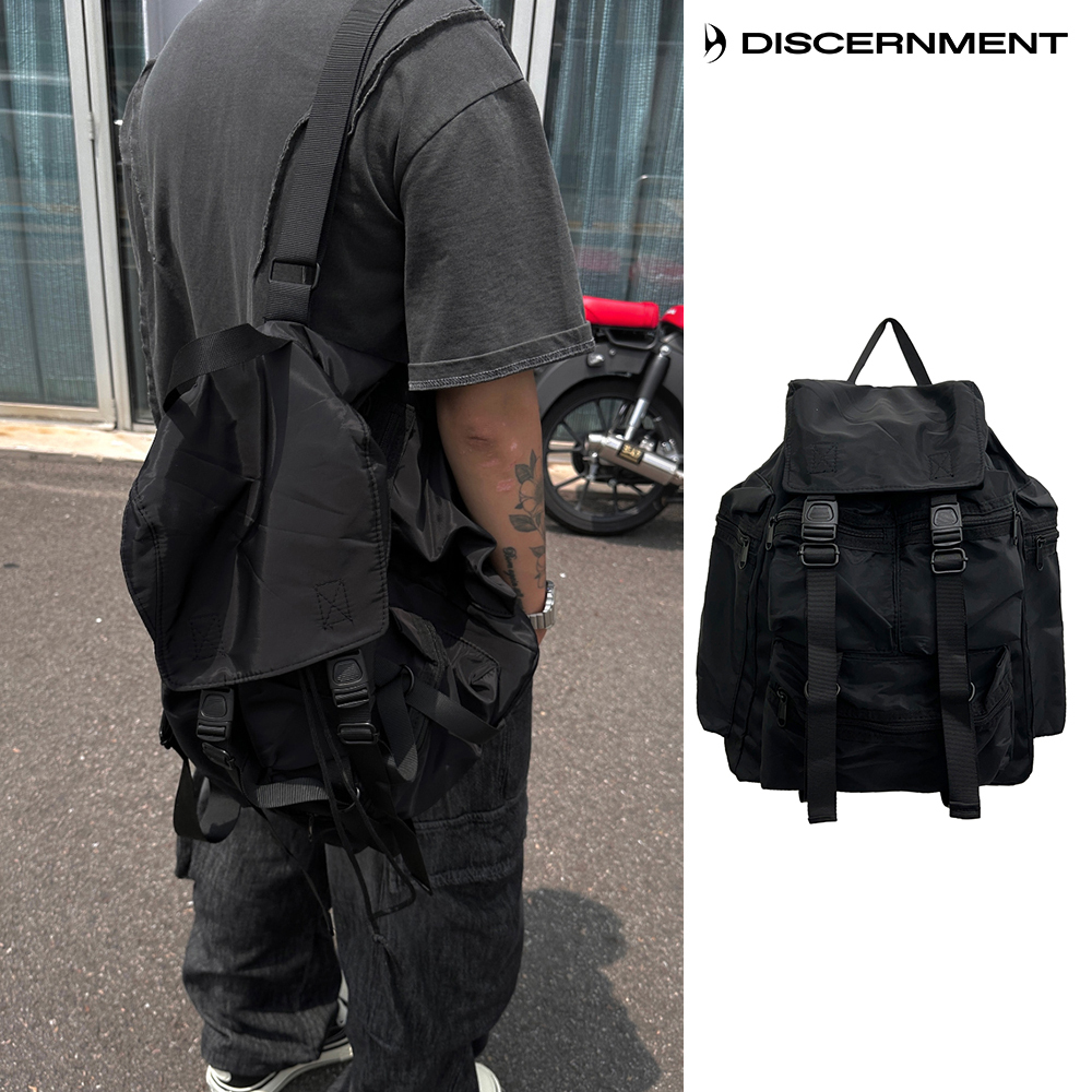 【DISCERNMENT】Multi pot black backpack
