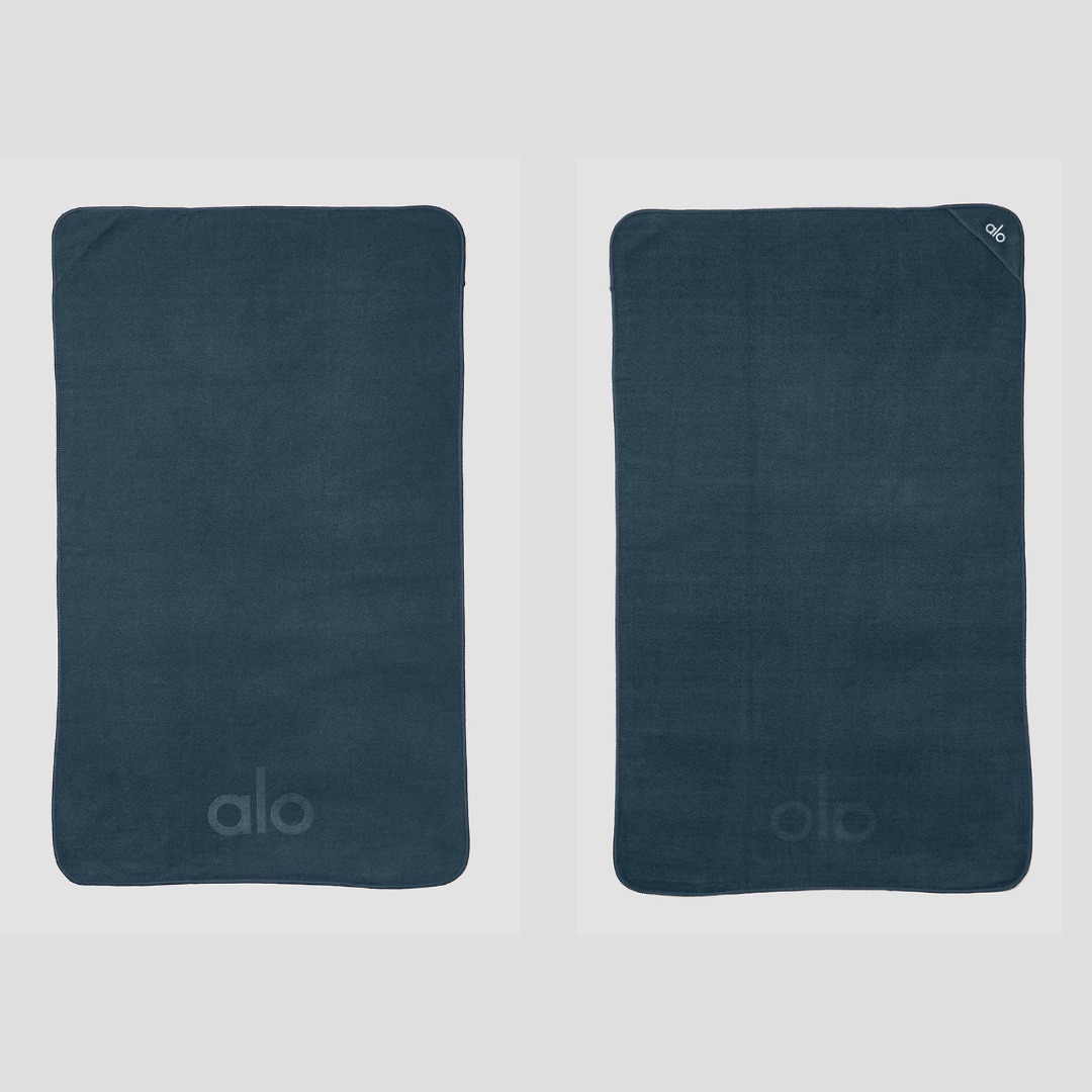 【alo yoga】パフォーマンス ノースウェット ハンドタオル Alo Yoga（アロヨガ）の「【alo】パフォーマンス ノースウェット