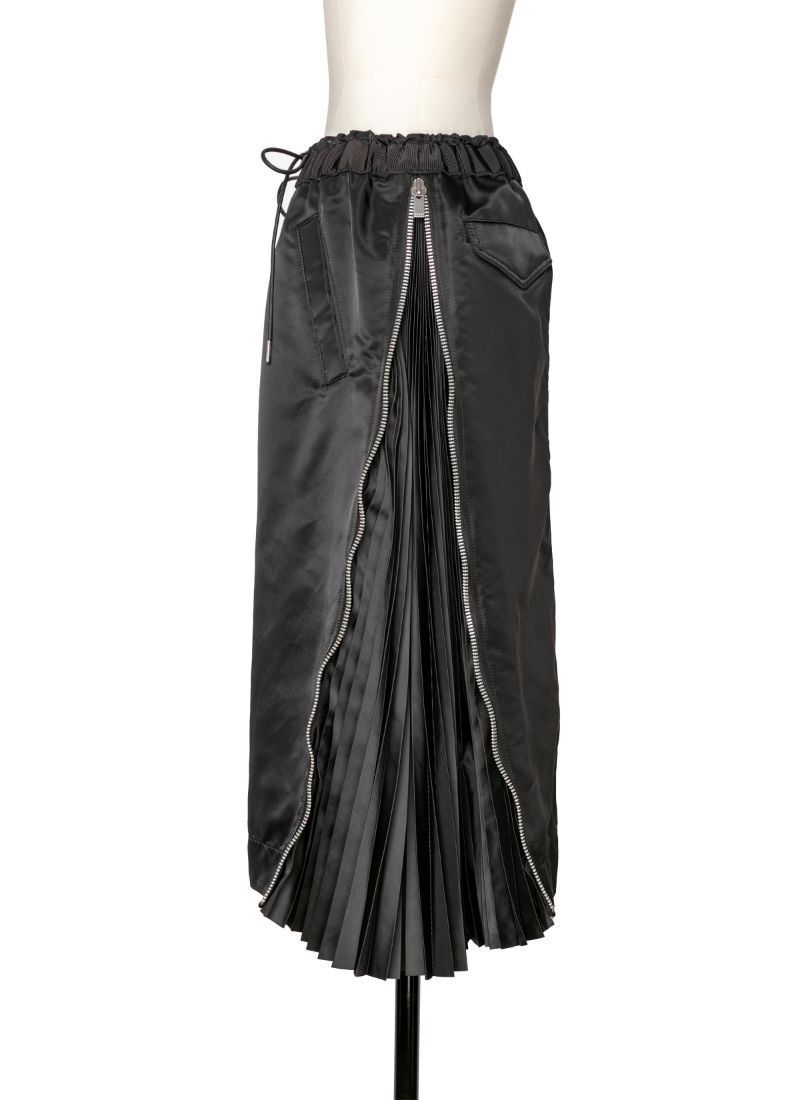 《スタイリッシュな逸品》【sacai】 ナイロンツイルスカート