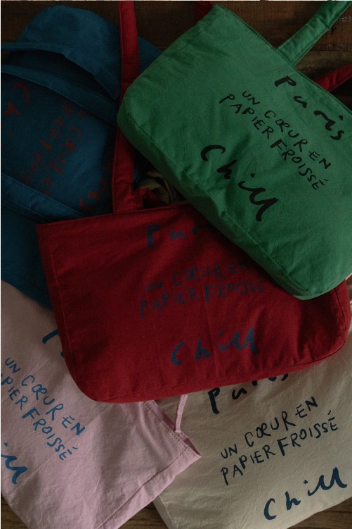 【HOTEL PARIS CHILL】Paper Heart Puffer Bag