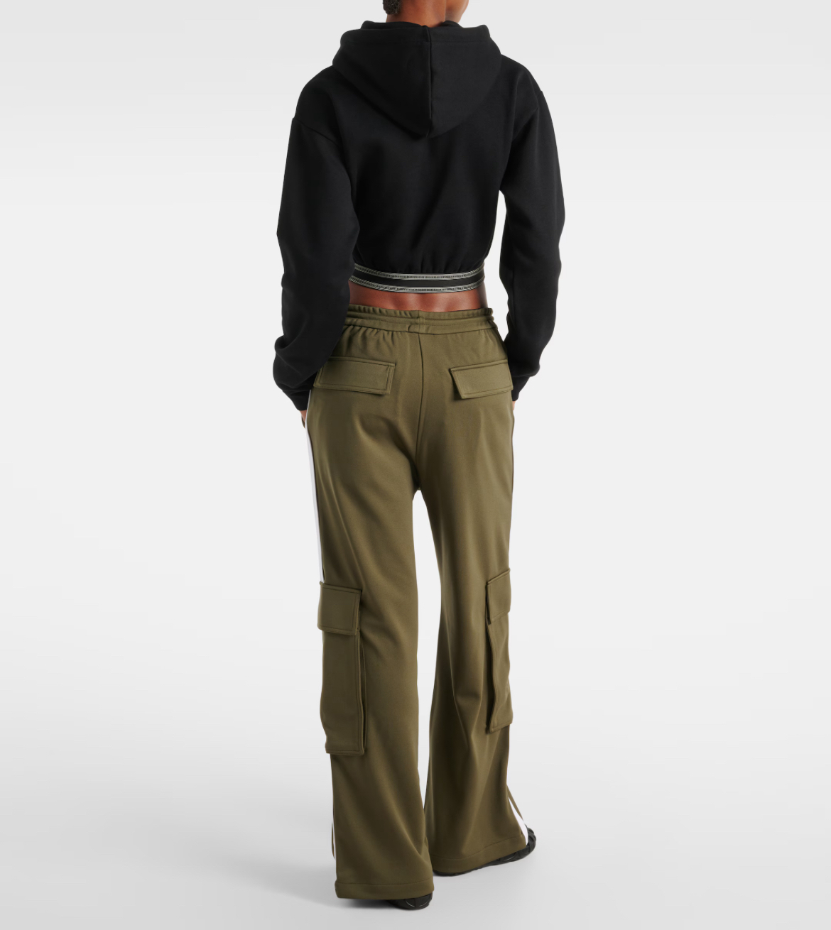 国内発】LOEWE クロップド フーディー（コットン&カシミヤ）