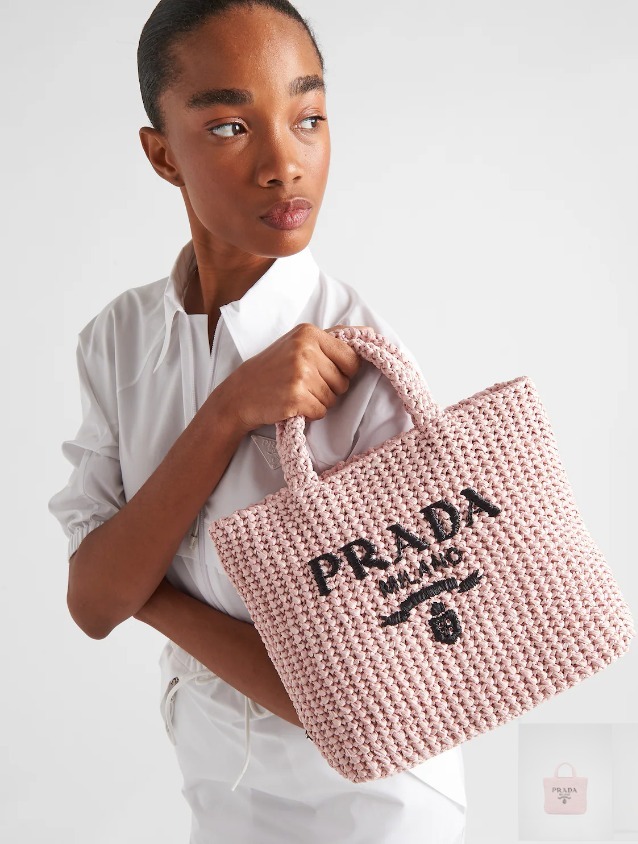 《送料無料》 PRADA Small crochet tote bag