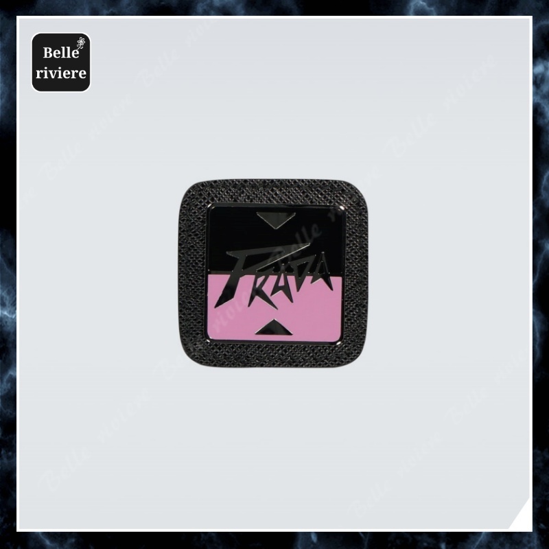 24PF new/PRADA レザートリムのロゴバッジ Badge Black