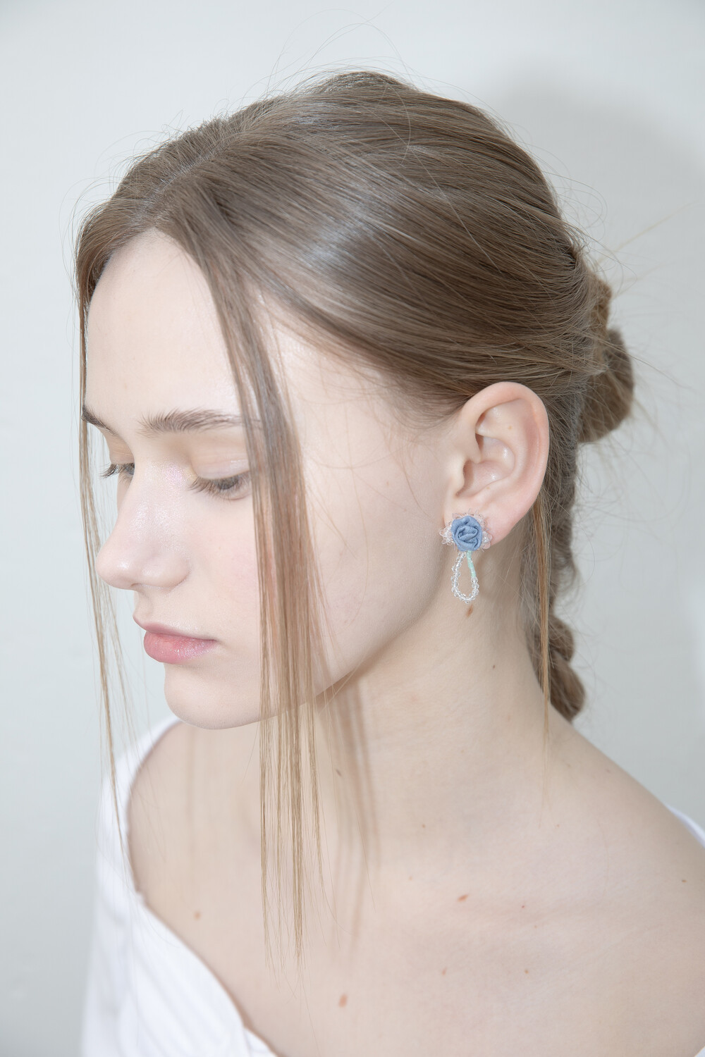 《DIMANCHE》 BEADS ROSE EARRINGS