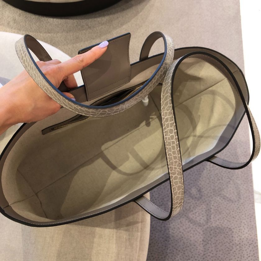 6万取引突破☆UPS速達便利用【JIMMY CHOO】JC TOTE_トートバッグ