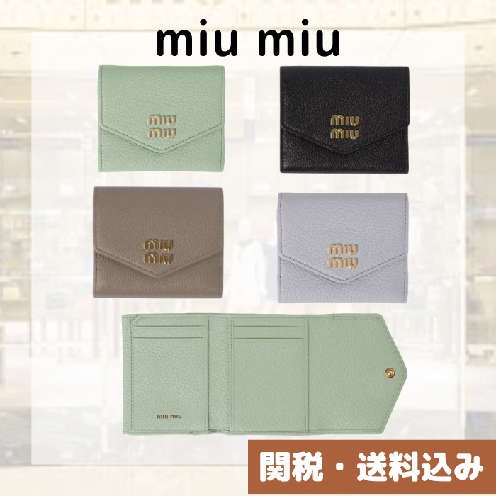 ☆miumiu☆ヴィッテロダイノレザーフラップ付折り財布