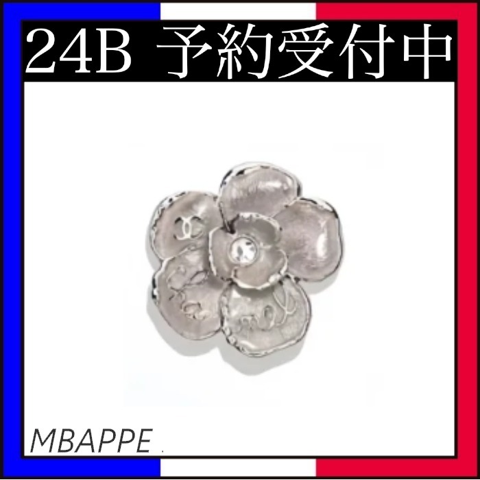 《24B》さりげないロゴがキュート♪【CHANEL】シャネル ブローチ