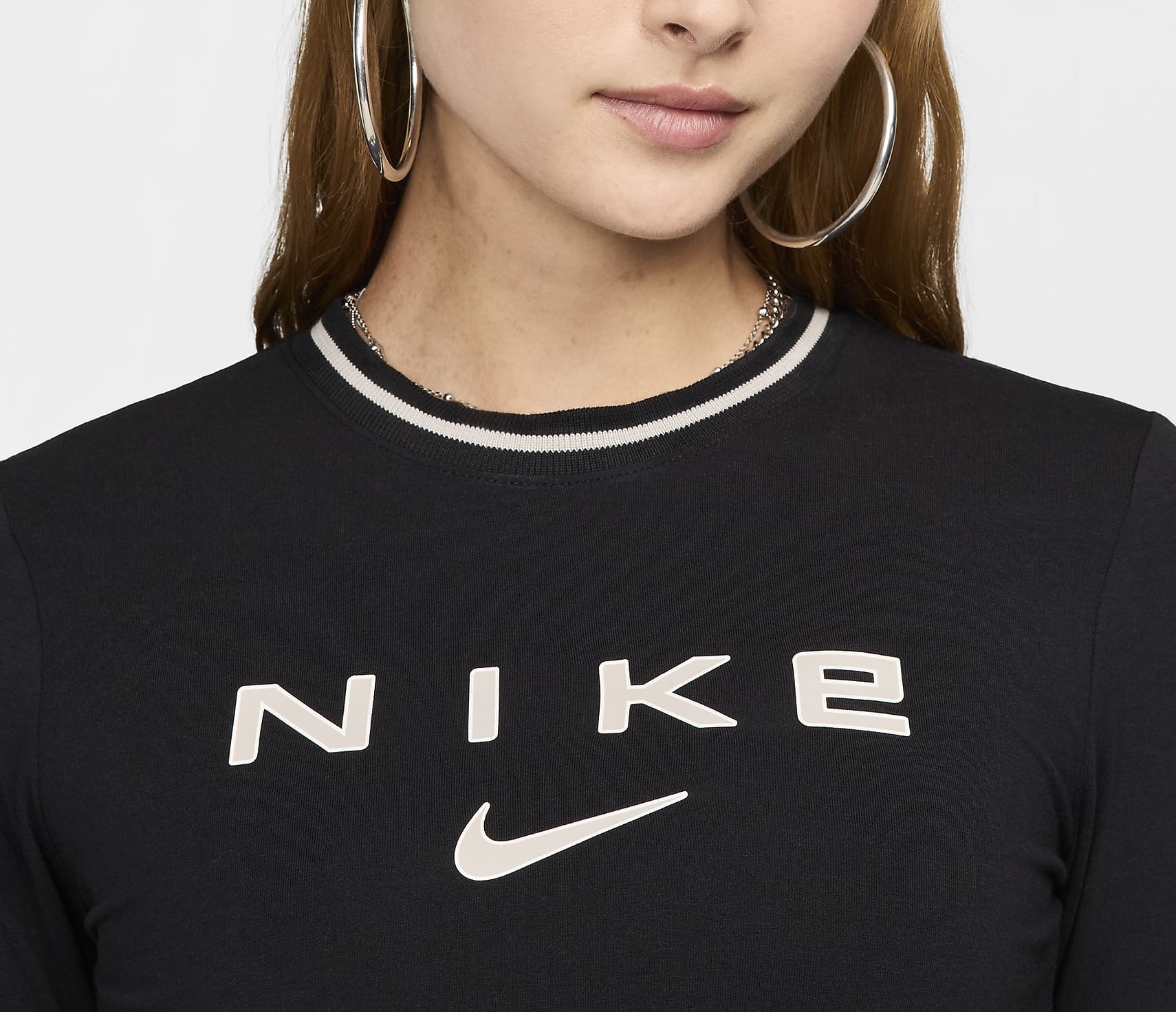 ★NIKE★W NSW CHILL KNIT T-シャツ★追跡可 ☆NIKE☆W NSW CHILL KNIT SLIM クロップド丈T-シャツ☆追跡可