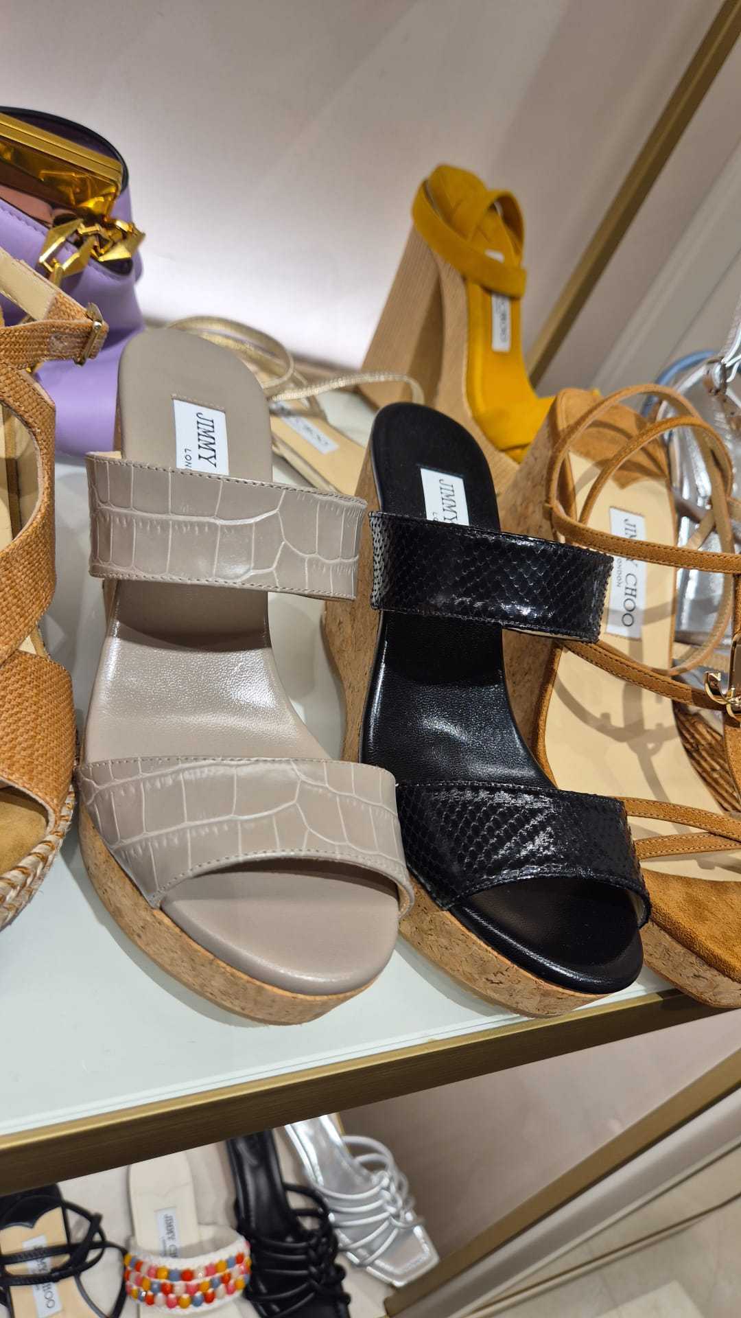 Jimmy★Choo(セールで欲しい)選べる2色Parker100/WedgeSandal