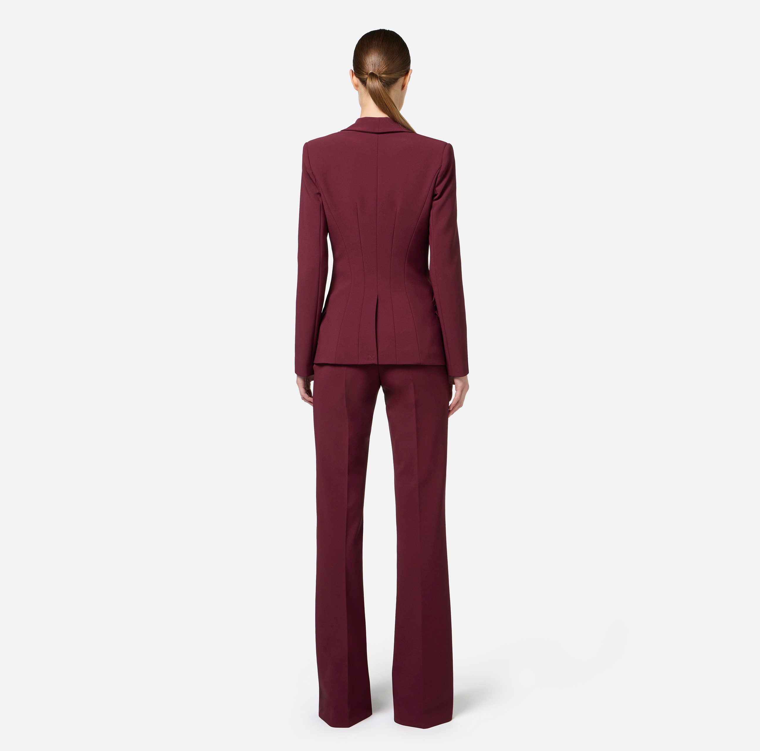 《スタイリッシュなデザイン》【ELISABETTA FRANCHI】スーツ