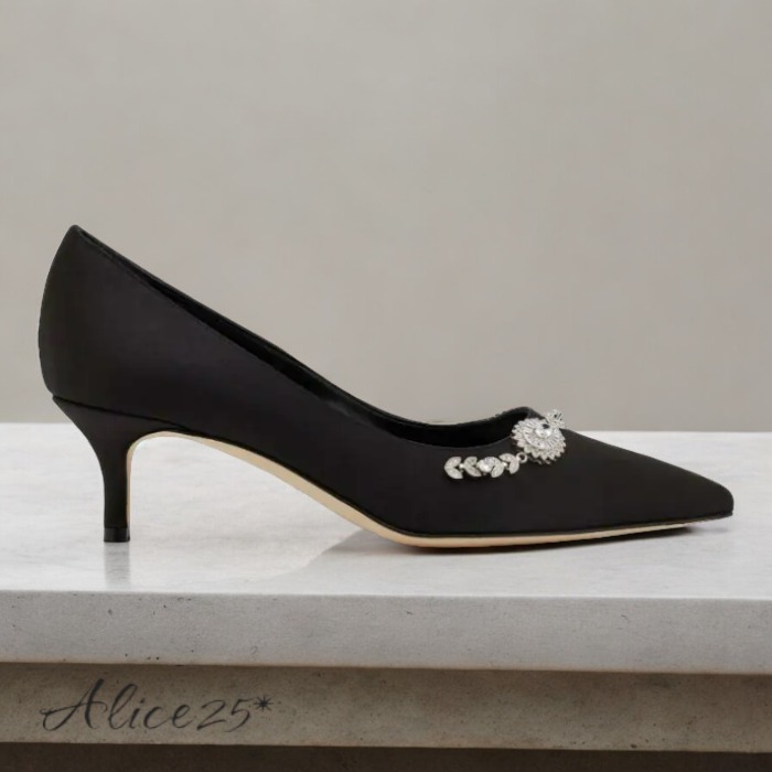 [MANOLO BLAHNIK] LAMIKPUMP ブラック サテン 装飾 パンプス 5cm