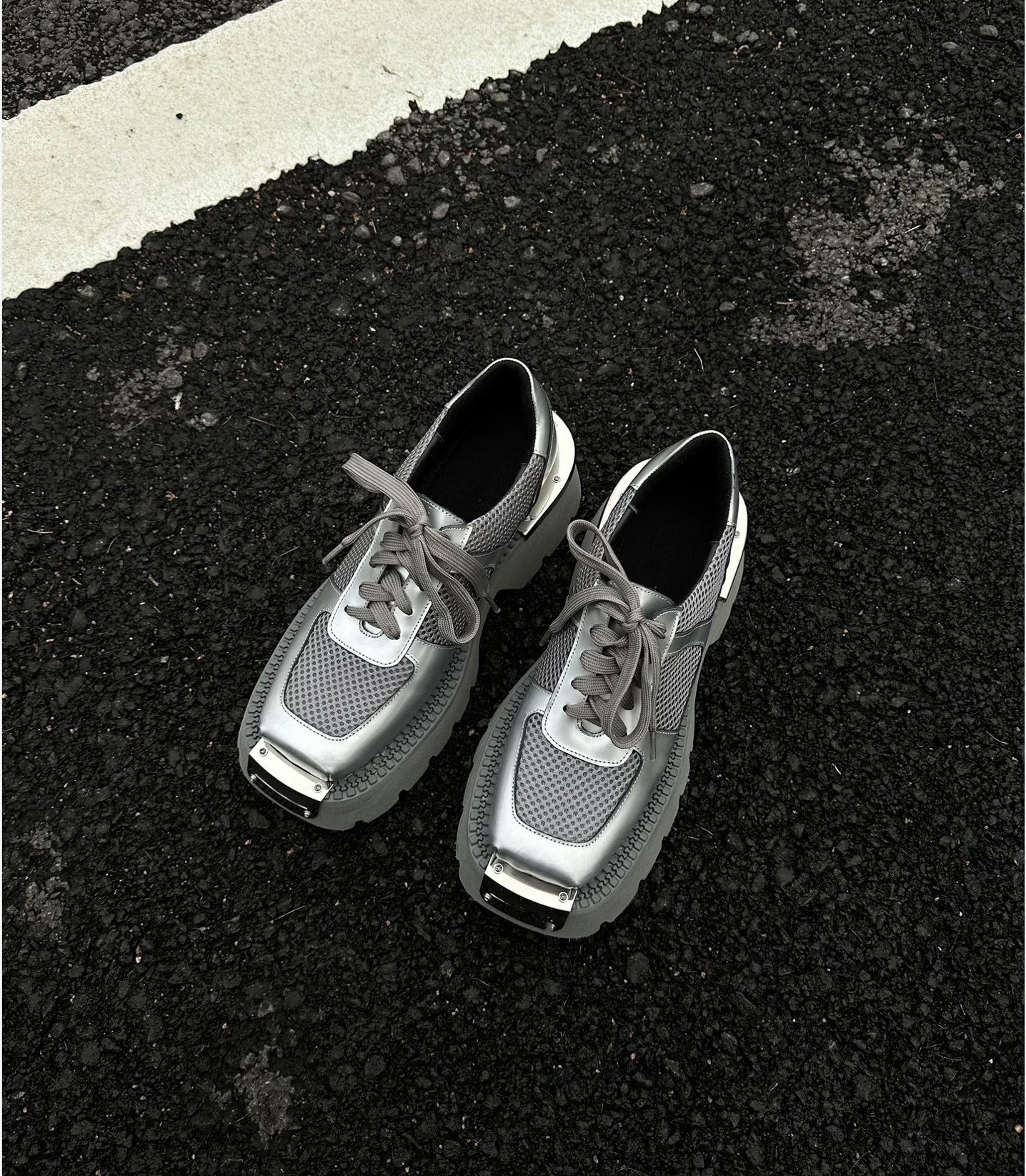 【HERMES】シェーヌダンクル エバー 洗練された美しさを指先に HERMES】シェーヌダンクル エバー 洗練された美しさを指先に