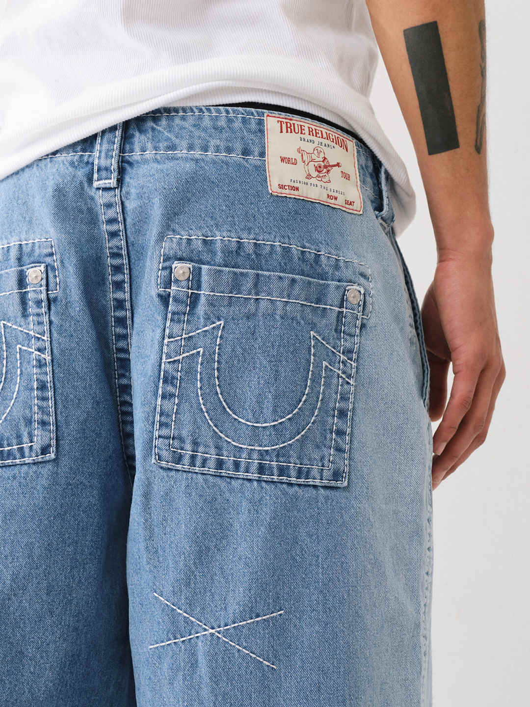 TRUE RELIGION ☆ ダメージ バギー デニム カジュアル 人気 人気【TRUE RELIGION 】フレイド バギー ジーンズ☆デニムパンツ