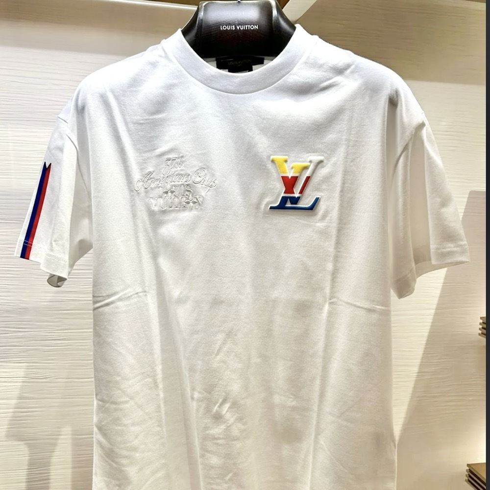 シンプル洗練☆【LOUIS VUITTON】グラフィック コットンTシャツ