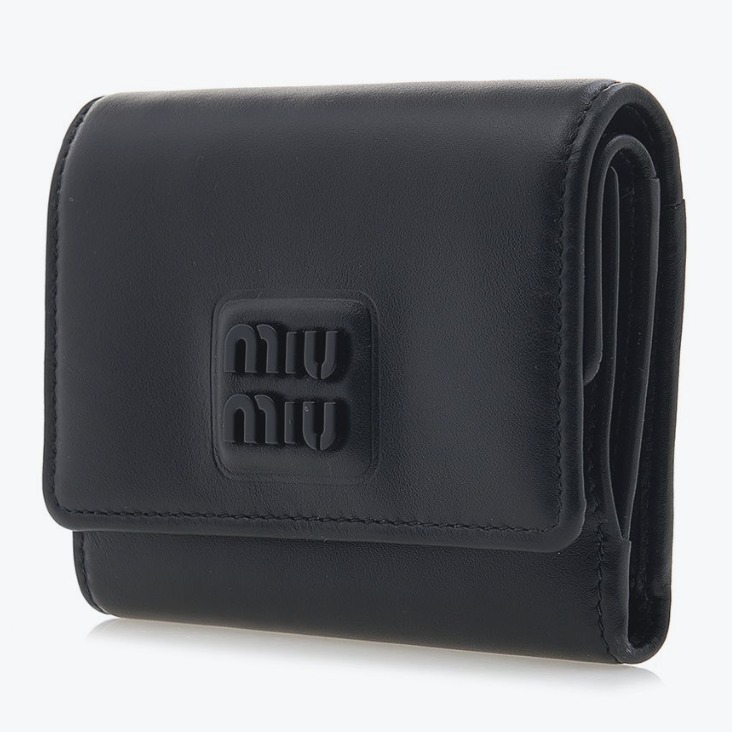 MIUMIU】ロゴ スモール 二つ折り財布 5MH043 2F8K F0002