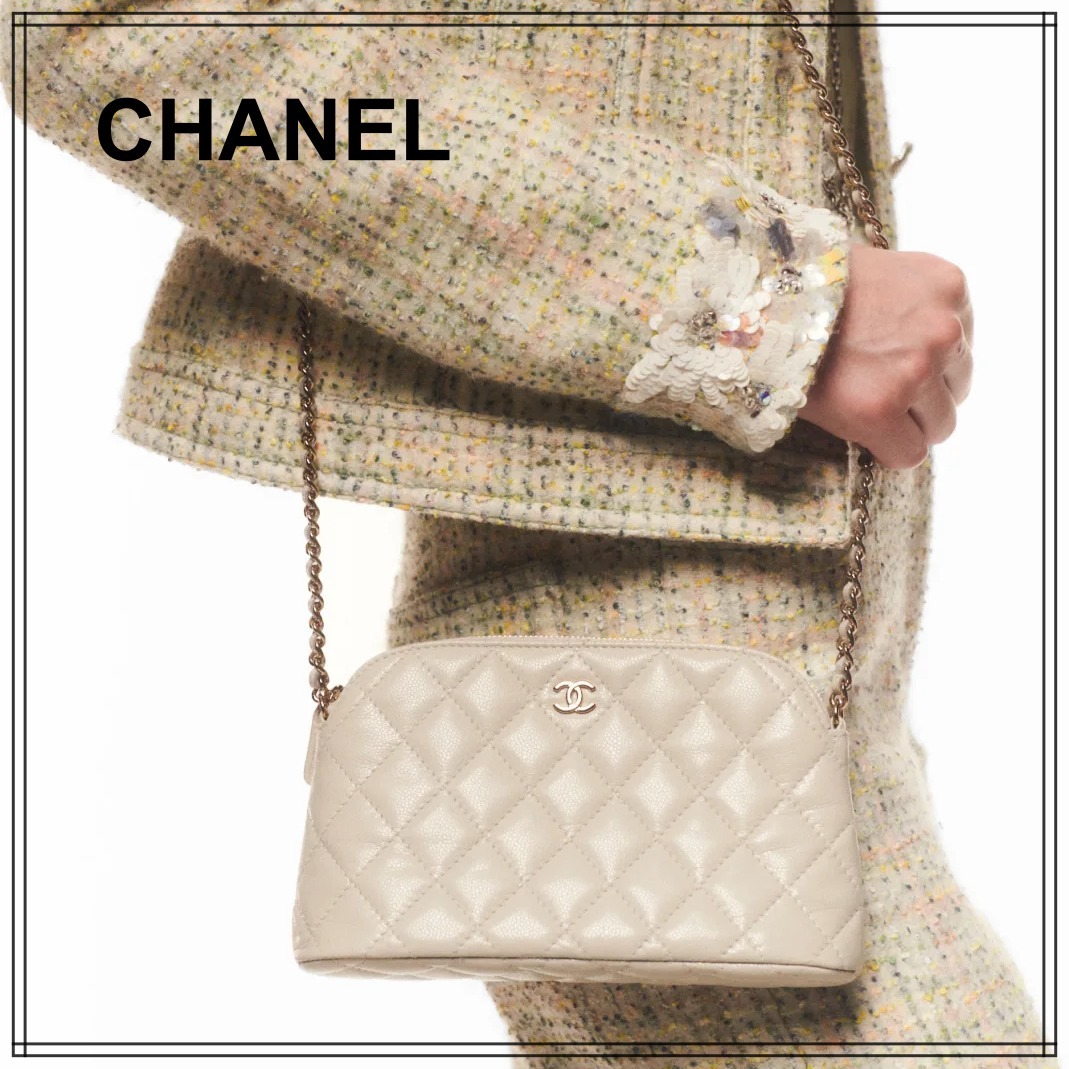 エレガント【CHANEL】横長でスマホも入る ショルダーバッグ