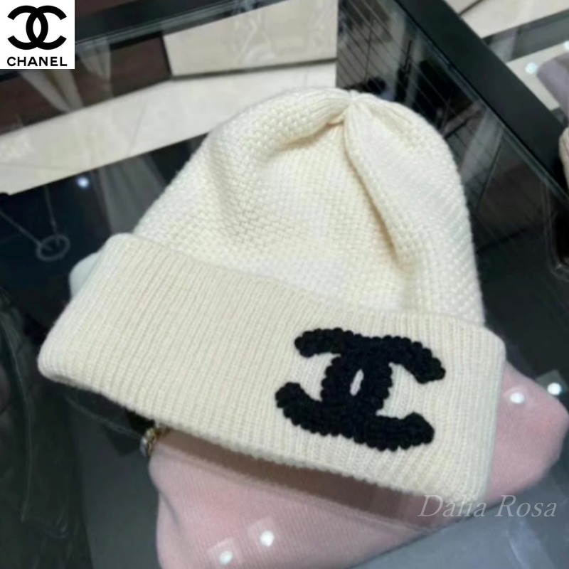 ホワイト＆ロゴが可愛い♡【CHANEL】ニットキャップ