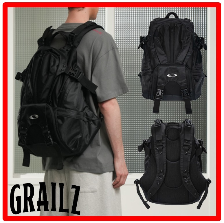 ☆韓国の人気☆【GRAILZ】☆MULTI BUCKLE BACKPACK☆