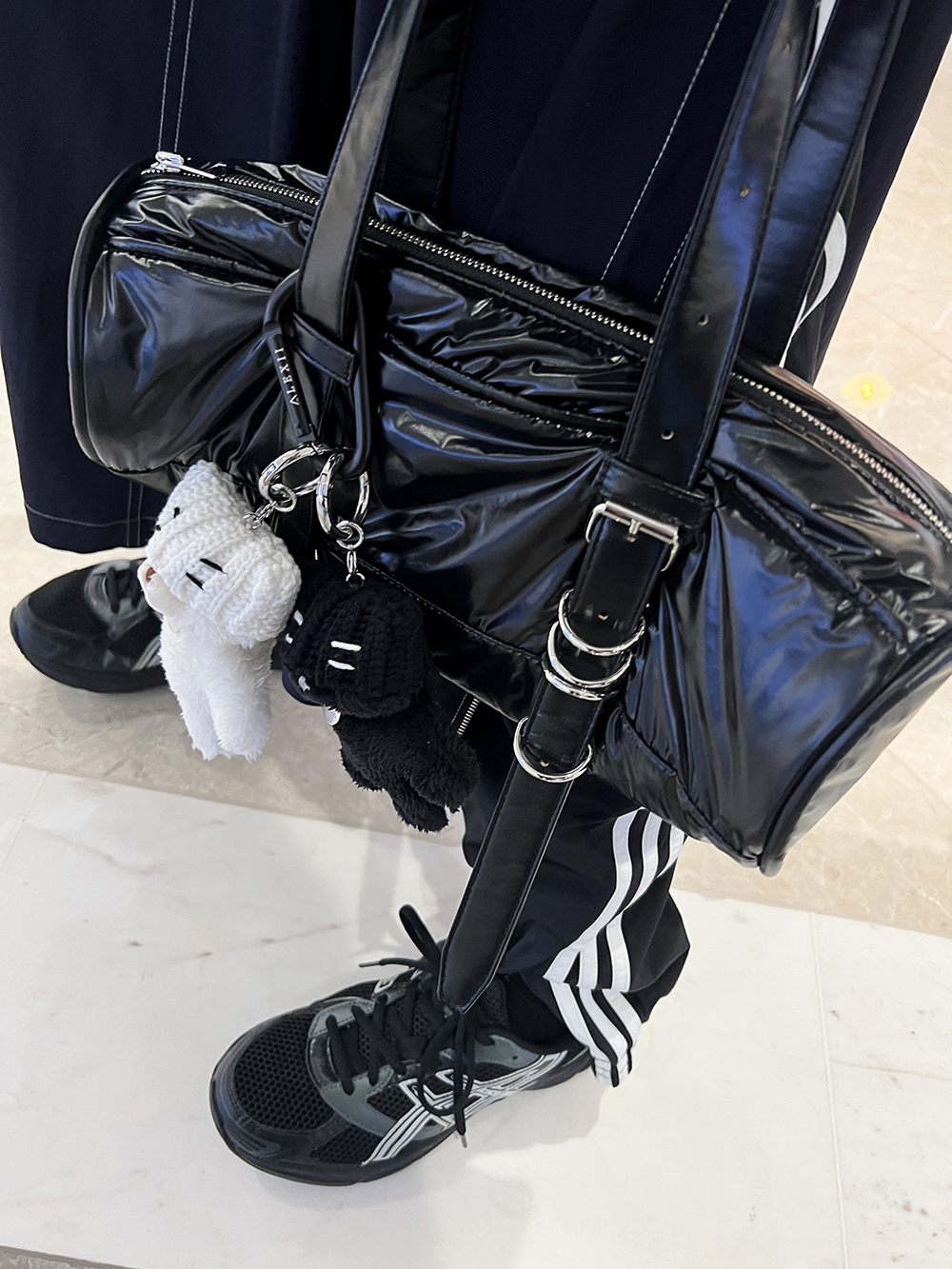【ALEXII】(韓国人気) YA-ONG BEAR BLACK KEY RING キーホルダー ALEXII】(韓国人気) YA-ONG BEAR BLACK KEY RING キーホルダー