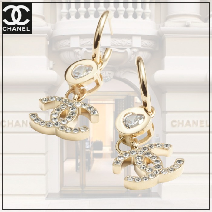 お洒落さ際立つ♡ハート【CHANEL】ペンダントピアス