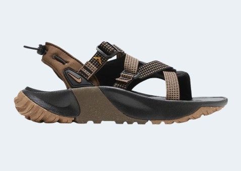 サンダル・ミュール (W) Nike Oneonta Sandal Black Gum Medium Brown