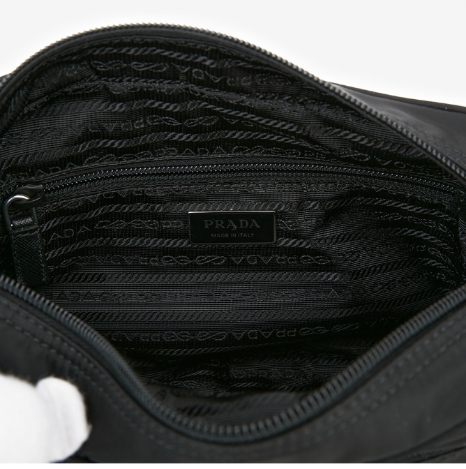 【PRADA】送料・関税込★リナイロンポーチショルダーバッグ PRADA プラダ ナイロン ポーチ ショルダーバッグ