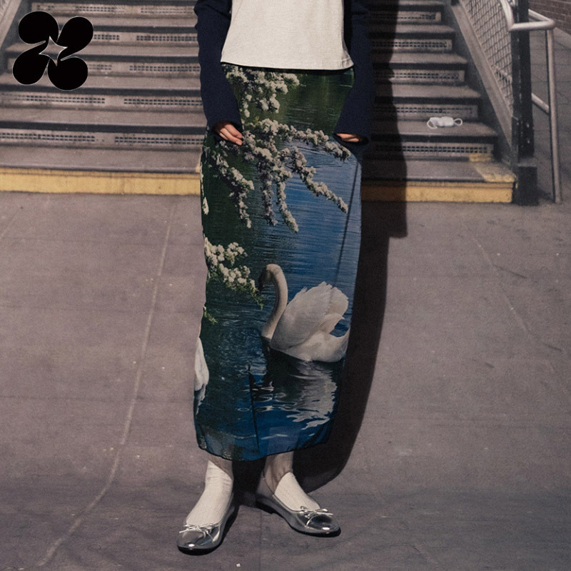 ●High School Disco● Fog long mesh skirt (Swan)