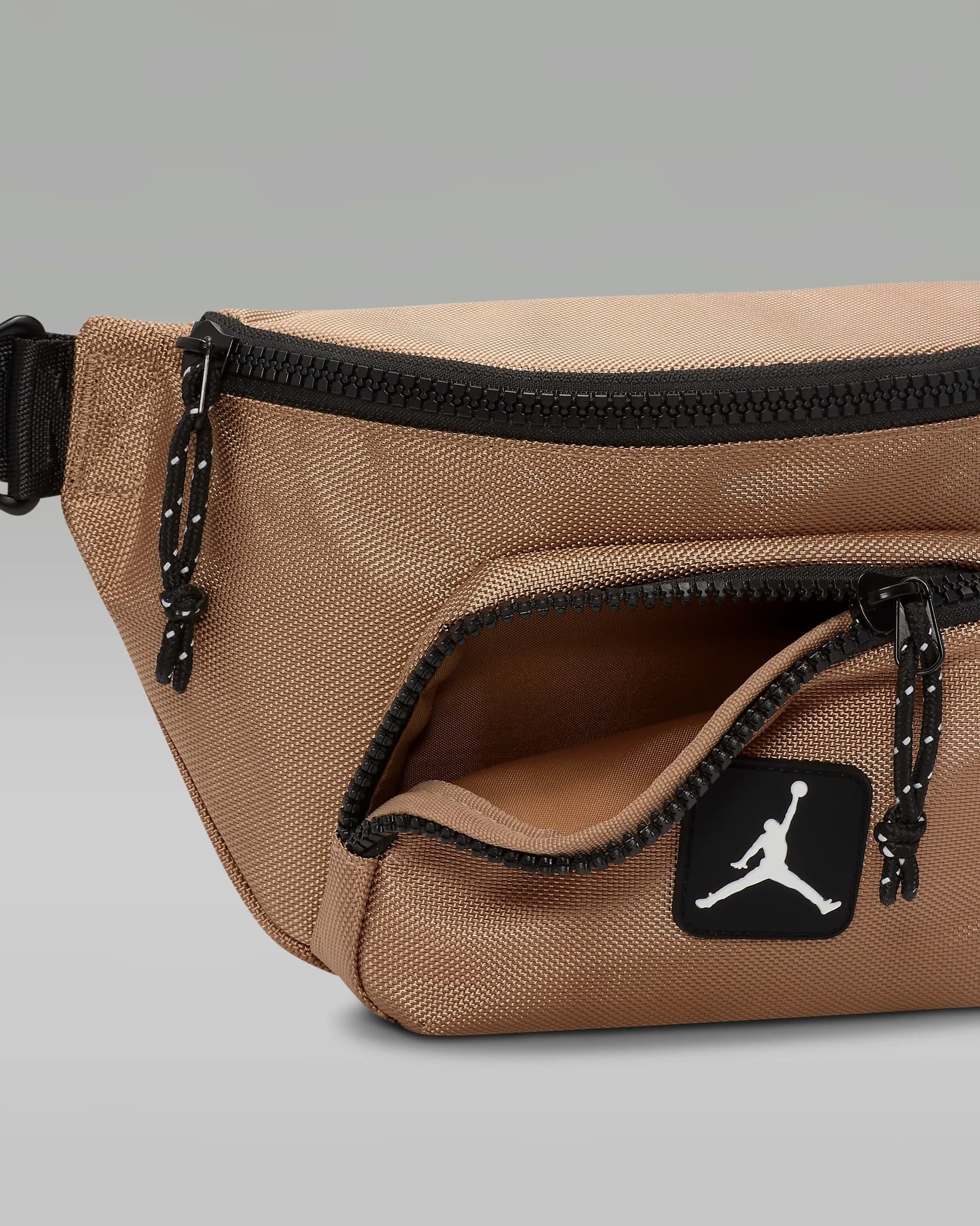 【Nike】☆ボディバッグ☆ Jordan Rise Crossbody Bag (3.6L)