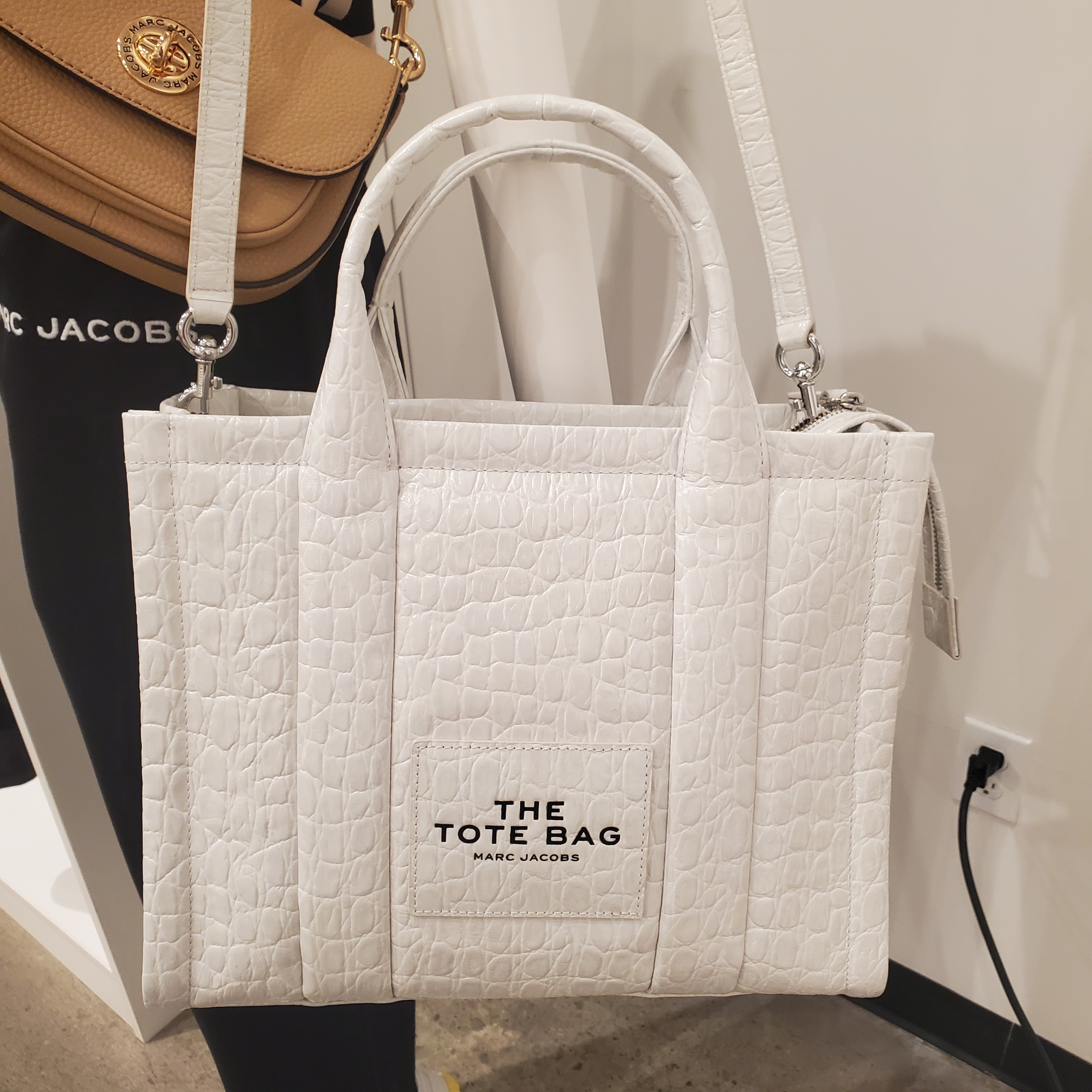 MARC JACOBS ザ クロコ エンボス トート バッグ ミディアム