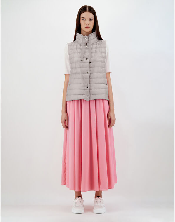 《送料無料》 HERNO REVERSIBLE SLEEVELESS IN NYLON ULTRALIGHT