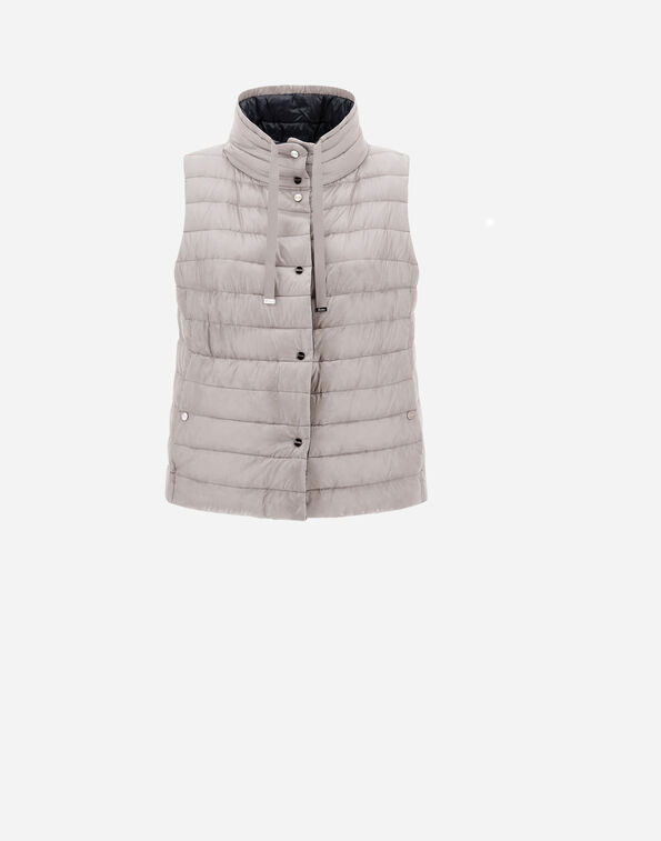 《送料無料》 HERNO REVERSIBLE SLEEVELESS IN NYLON ULTRALIGHT