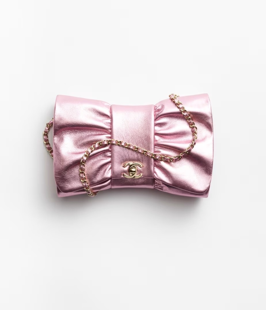 《リボン型がキュート☆彡》 CHANEL クラッチ バッグ