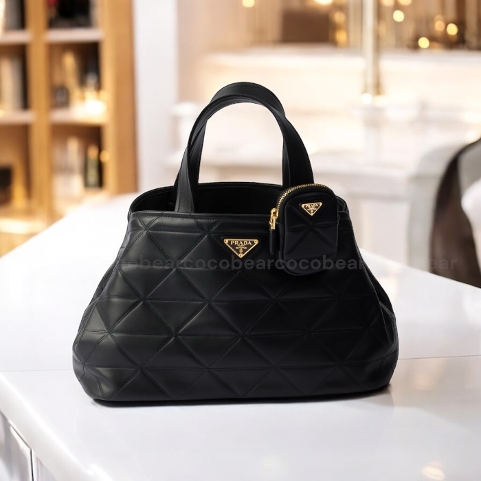 ☆PRADA☆プラダ ステッチ入りミディアムレザートートバッグ