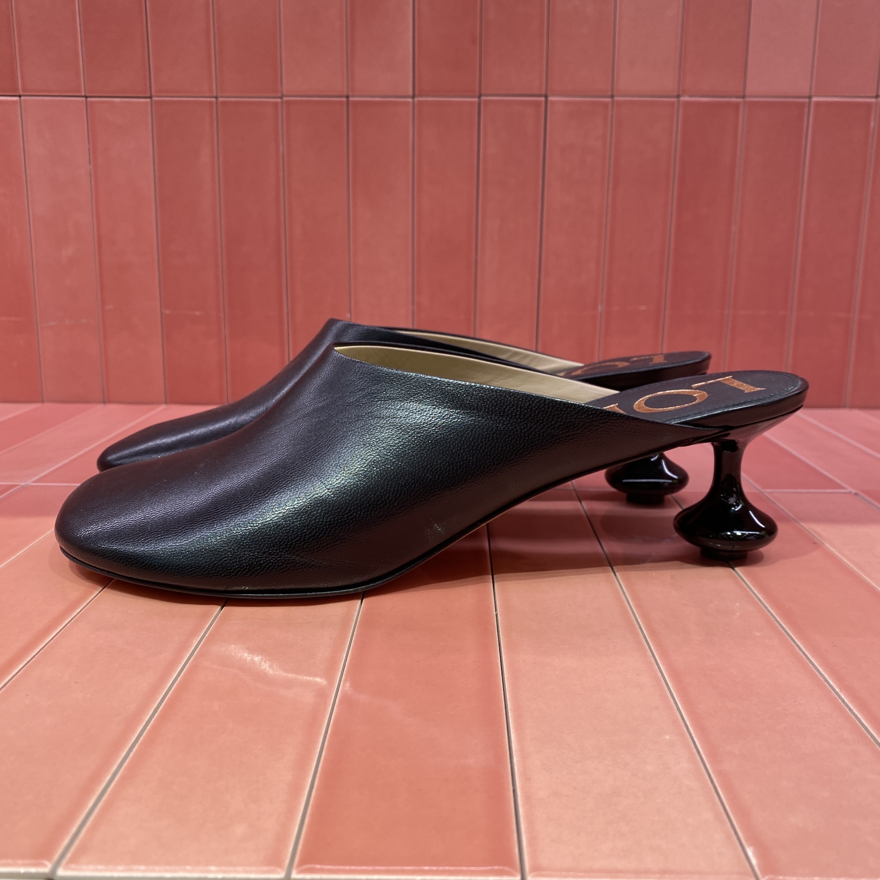 LOEWE☆トイミュール_ゴート_ブラック_パリ発