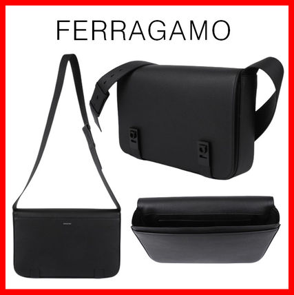 messenger bag FERRAGAMO(フェラガモ) メンズ - 海外通販のBUYMA