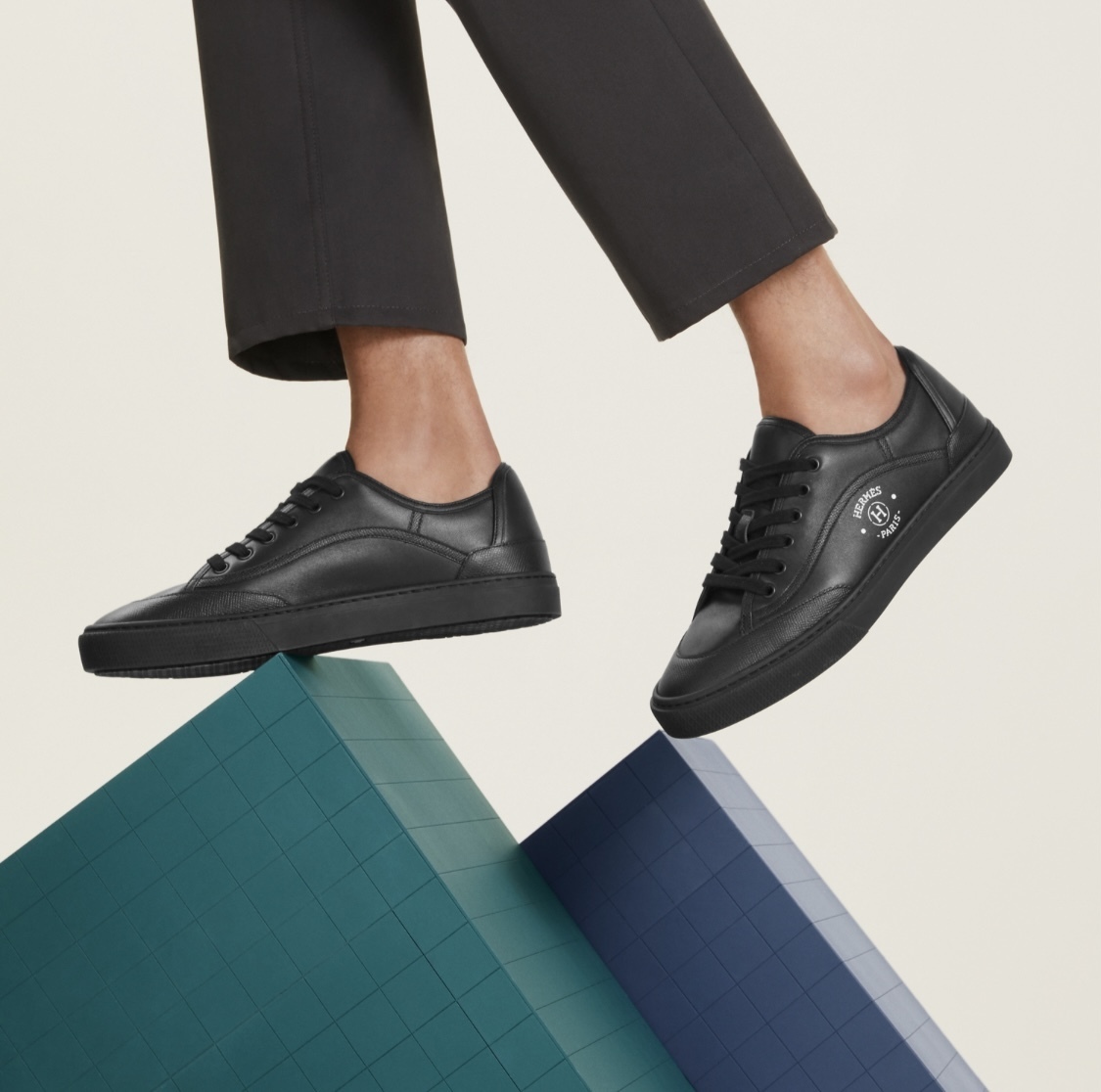 ◆オールブラックがかっこいい◆HERMES スニーカー《ゲット》