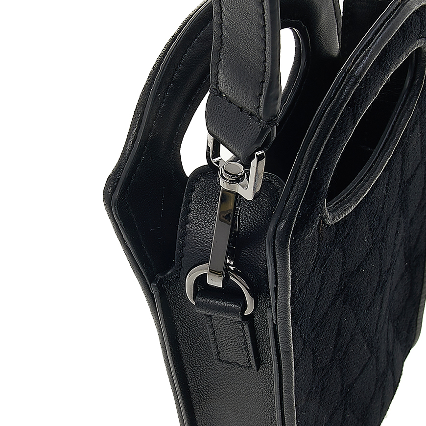 《VALENTINO》 アイコノグラフィ クロスバック